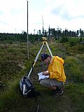 Podrobné geodetické měření výškových poměrů v oblasti Smrku se uskutečnilo 30.8.2009.