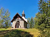 Mariánská kaple cestou do sedla Strážného s Kunžvartem (modrá TZ). Moc pěkné výhledy J směrem.